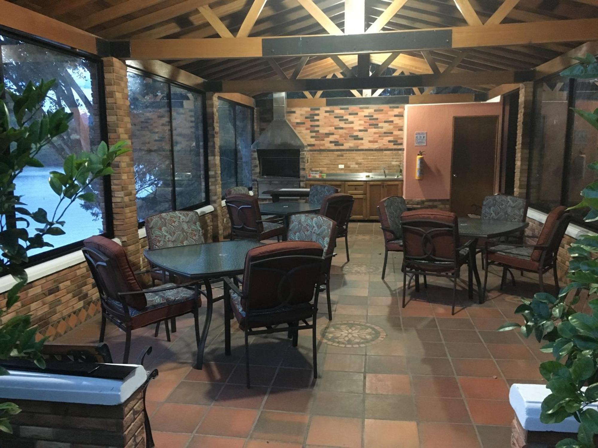 Serendipity Hospedaje Boutique Guatape Ngoại thất bức ảnh