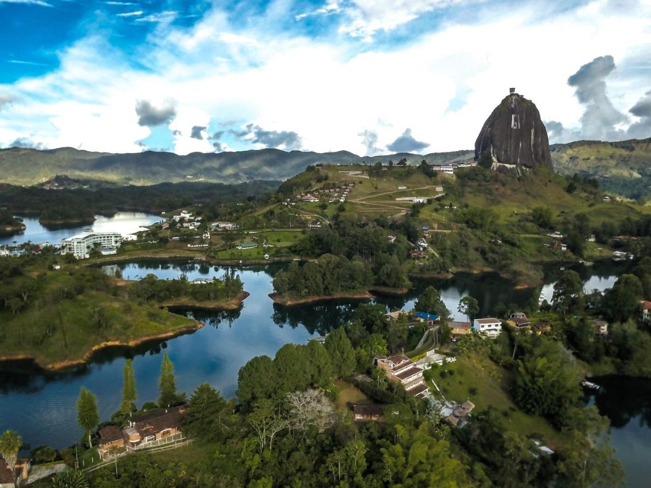 Serendipity Hospedaje Boutique Guatape Ngoại thất bức ảnh