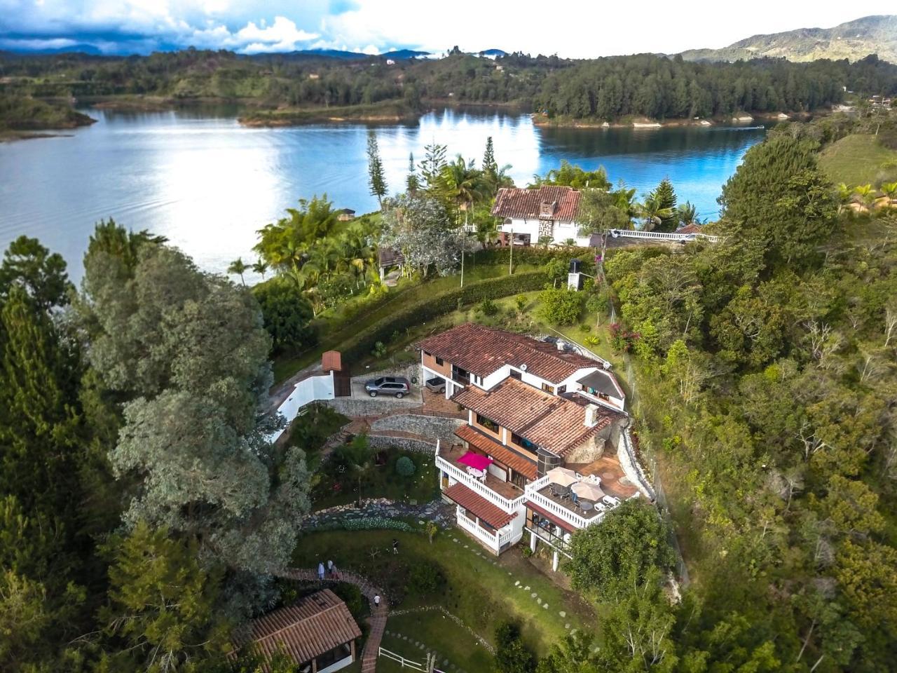 Serendipity Hospedaje Boutique Guatape Ngoại thất bức ảnh